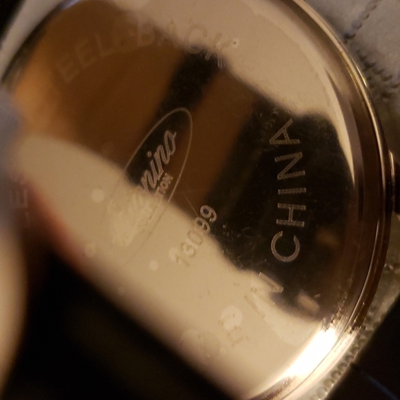 Antonino Colldction His and Hers Silvertone Faced With  Faux Crocodile Band - Picture 6 of 10